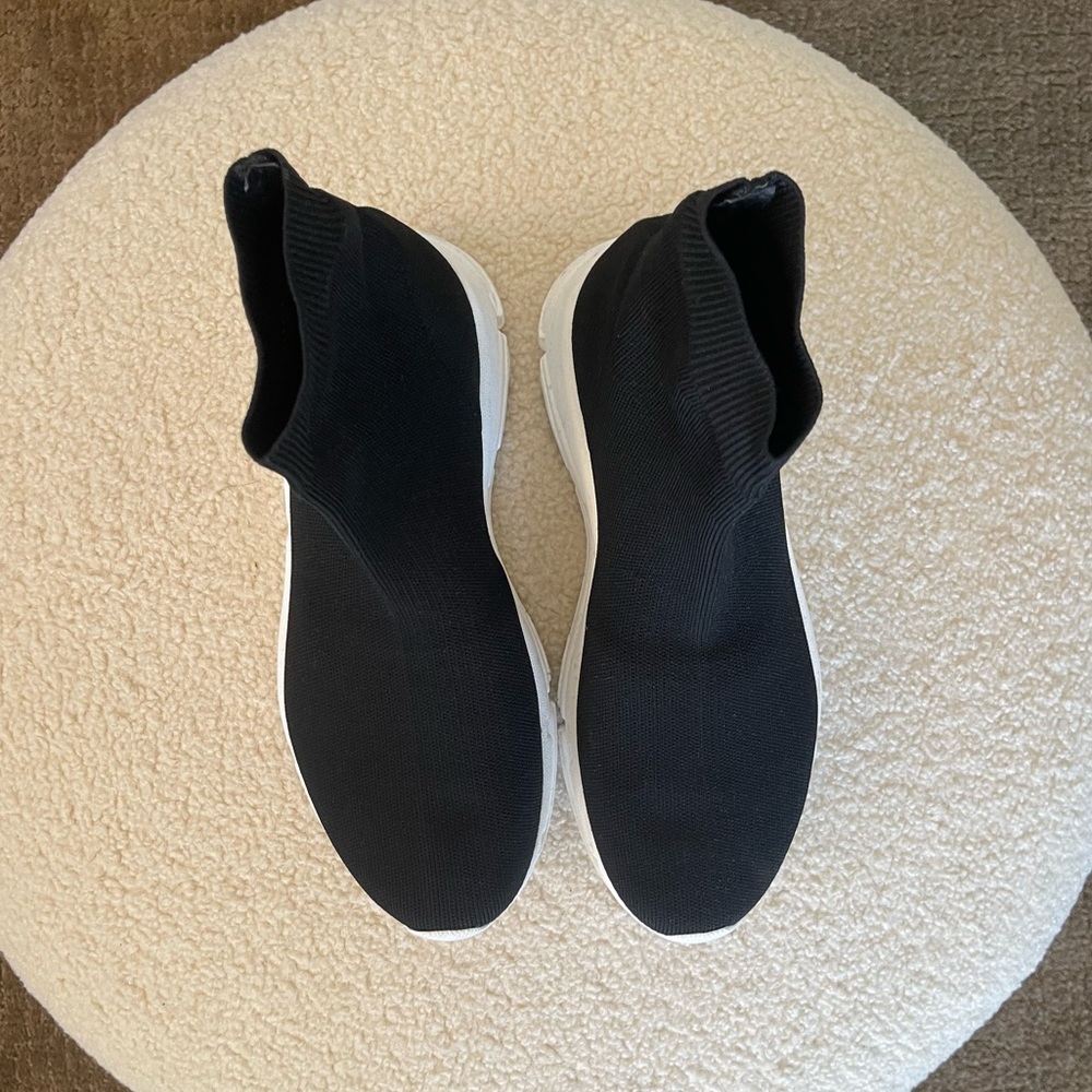 Steve Madden Bitten Sneaker